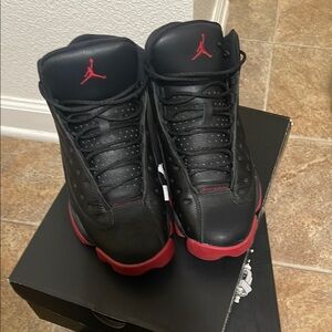 Jordan Men's Black and Red Sneakers